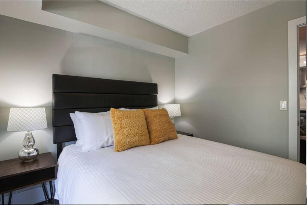 Apartment Lofts *